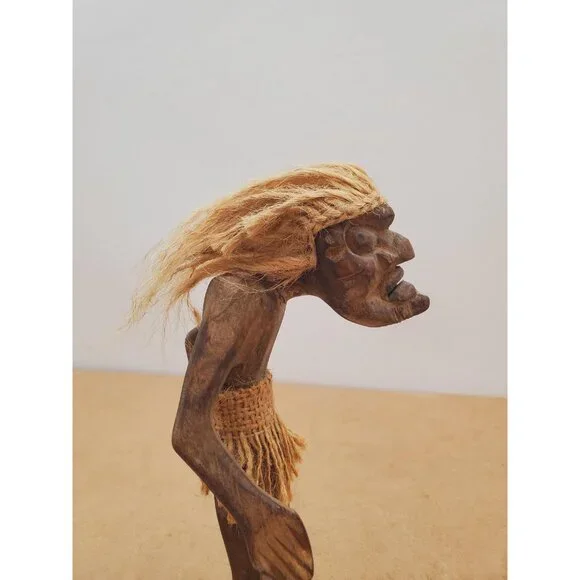 Vintage Hawaiian Carved Wood Tiki Kahuna Tribal , Hemp Rope Hair and Grass Skirt - Picture 9 of 16